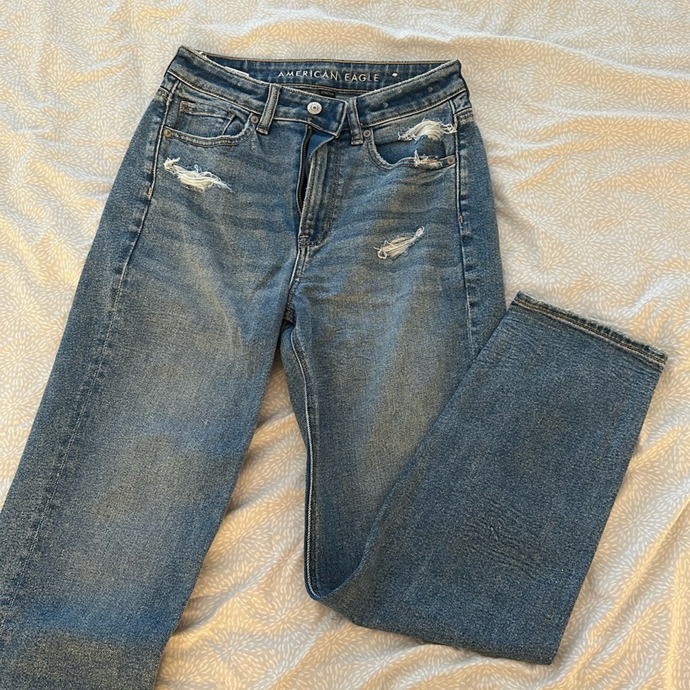 American Eagle - Mom Straight Jean
